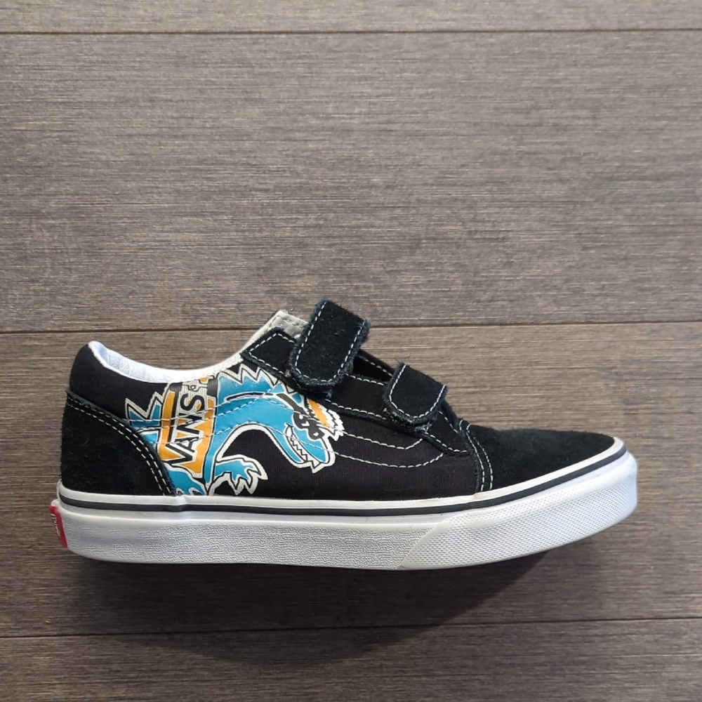 Vans Old Skool Kids Shoes. Limited edition Dino. Size US 2. Excellent condition.